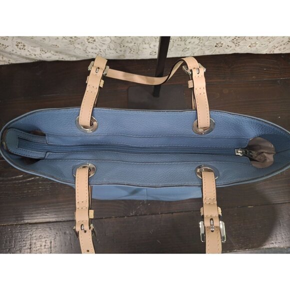 EUC Michael Kors Light Blue Leather Medium Top Zip Pocket Tote - Picture 4 of 6